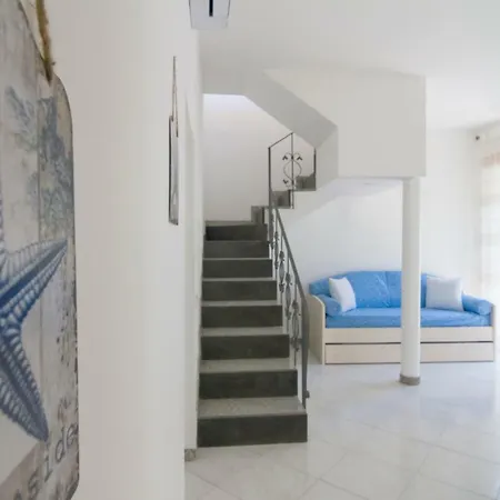 Aquamarine Relaxing Capri