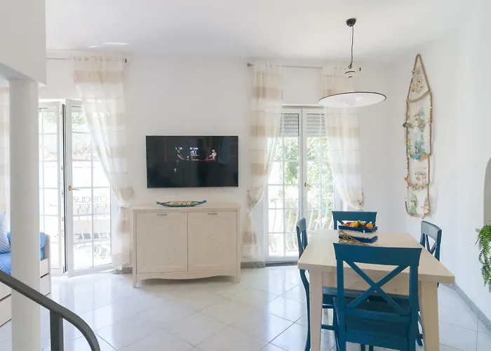 Aquamarine Relaxing Apartament Capri