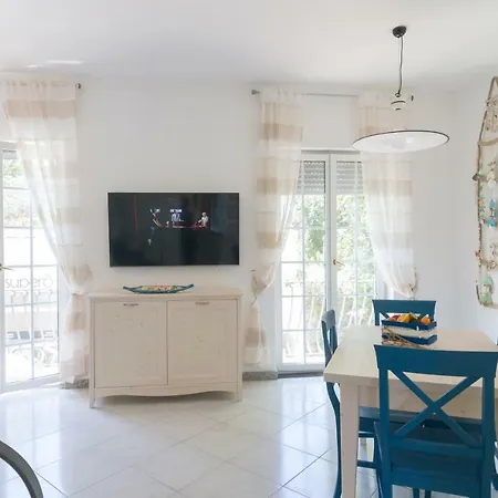 Aquamarine Relaxing Apartamento Capri