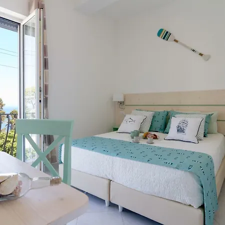 Aquamarine Relaxing Capri